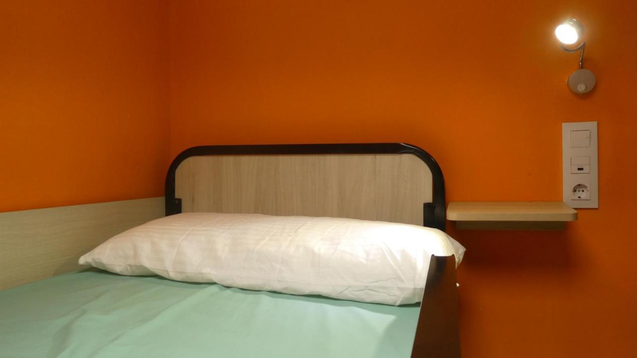 Albergue Cafeteria Rio Sar Padron Bagian luar foto