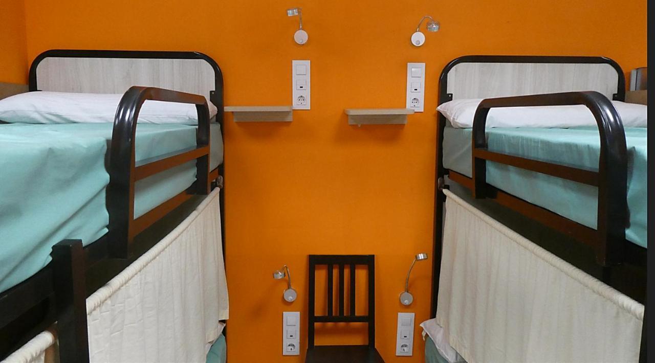 Albergue Cafeteria Rio Sar Padron Bagian luar foto